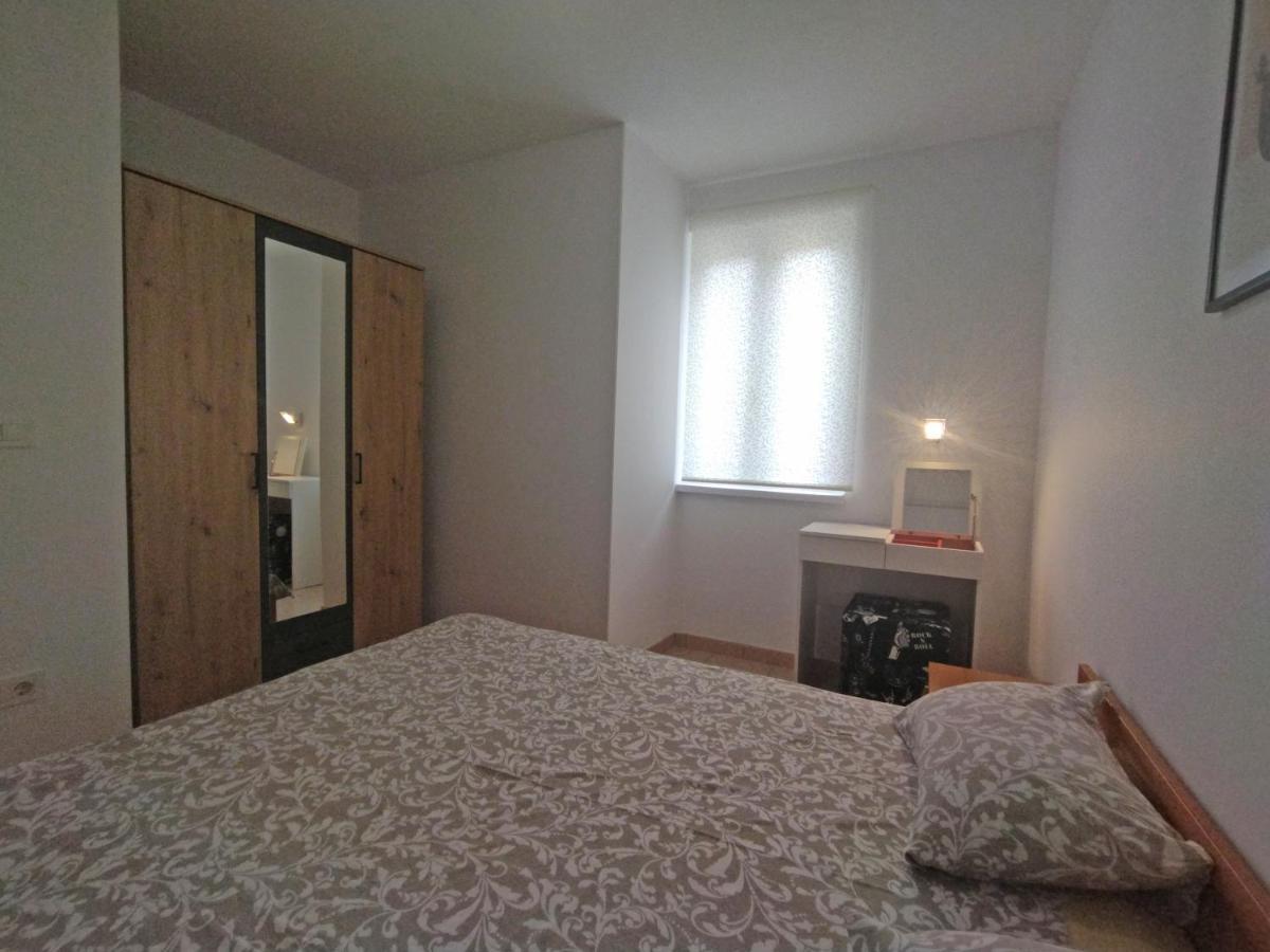 Apartment Suzie Q - Intermezzo With Sea View Rabac Eksteriør bilde