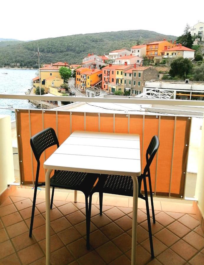 Apartment Suzie Q - Intermezzo With Sea View Rabac Eksteriør bilde